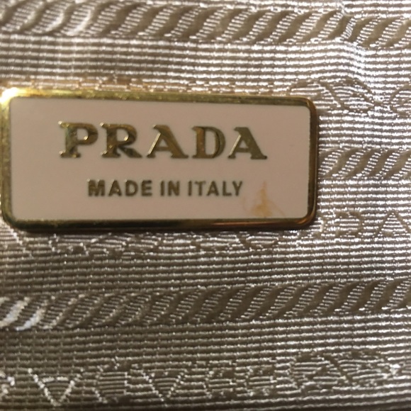 Prada ❤️❤️❤️Tan Leather Handbag - Picture 2 of 10